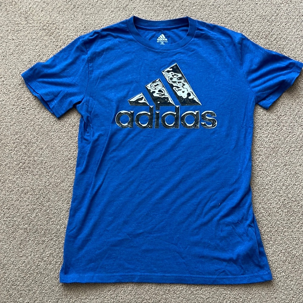 Adidas T-shirt Youth XL (14/16).  New without tags